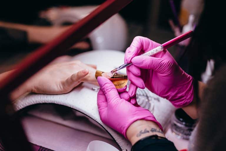 Ce qu’il faut faire pour avoir des ongles sains et flexibles